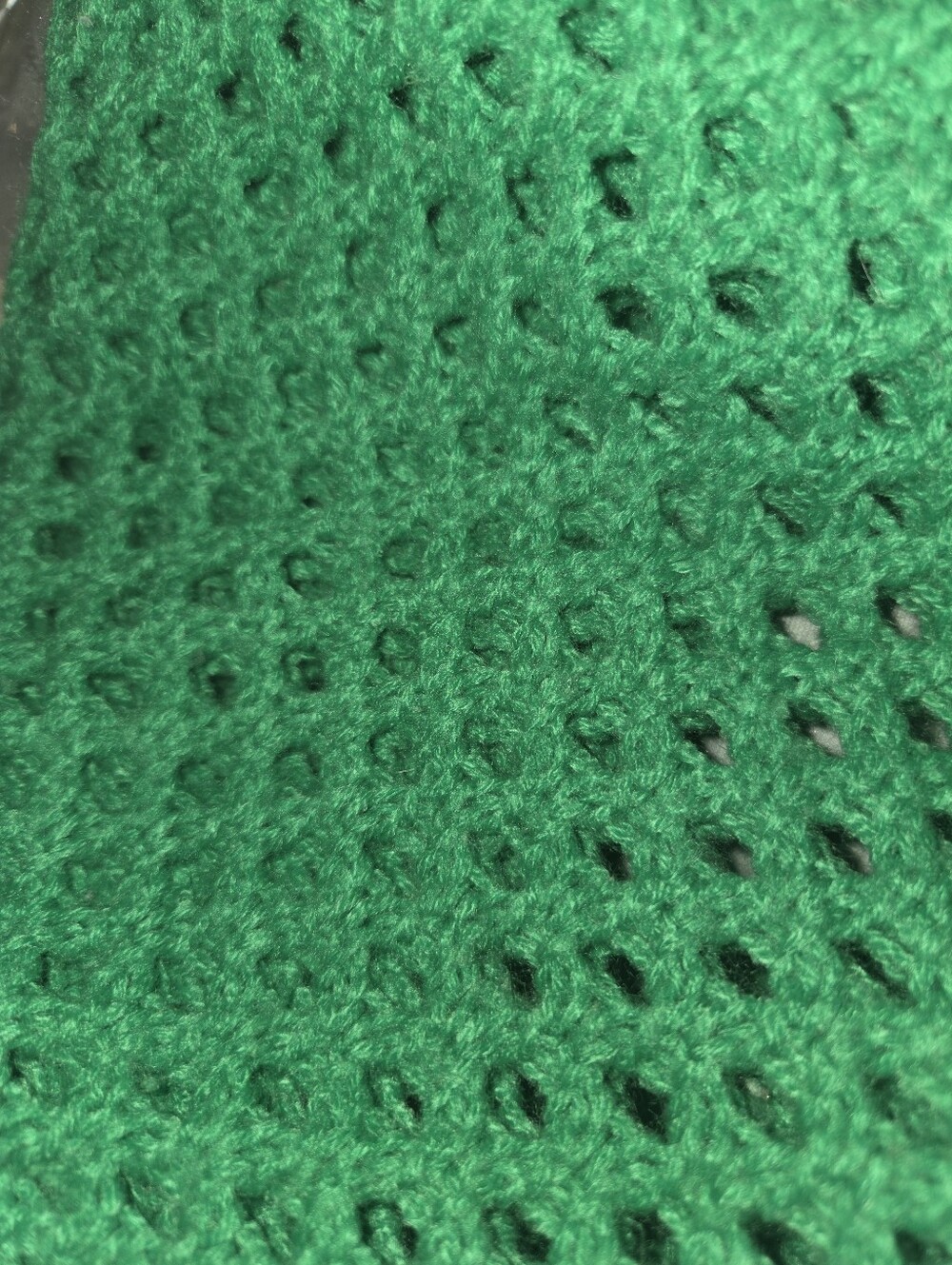 🧶 H&M Vibrant Green Open-Knit Sweater - Picture 4 of 4